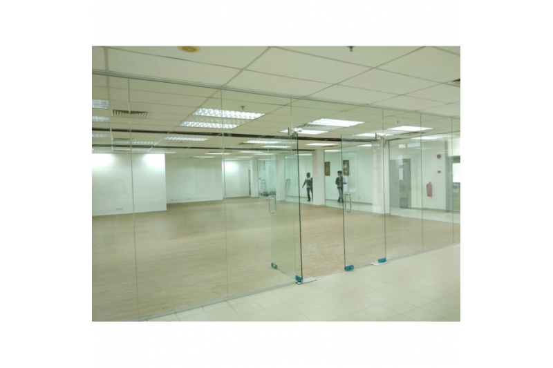 Glass Replacement Service /Glass Repair Work