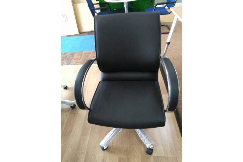 Office Lowback Chair 01