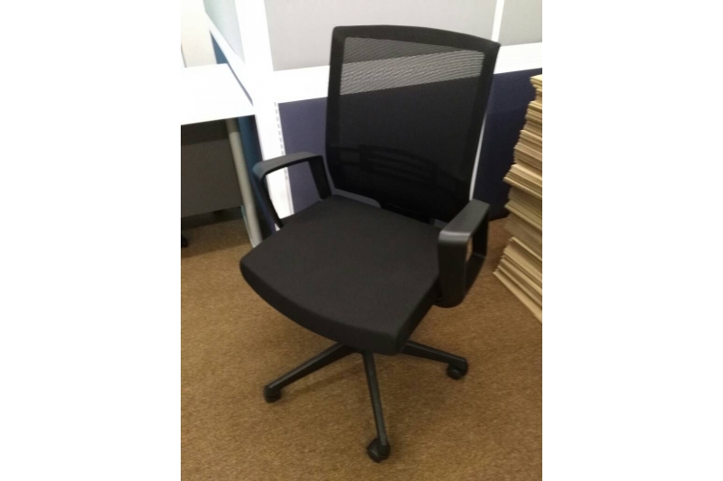Office Lowback Chair 02